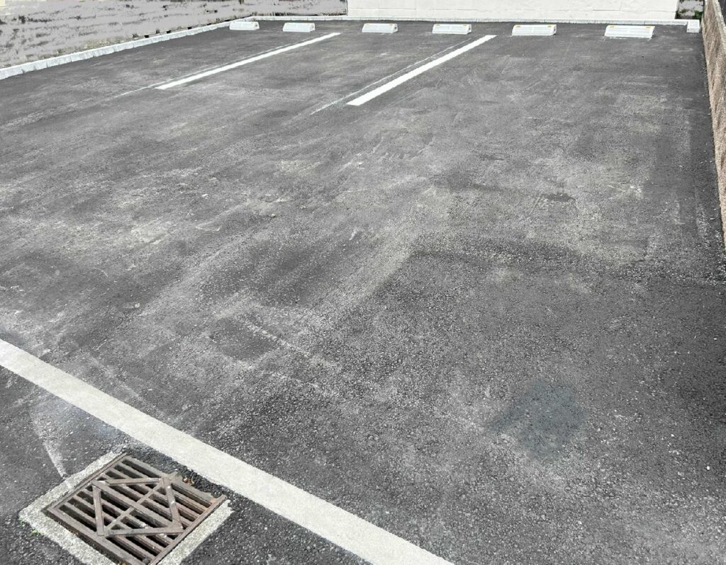 個人オーナー様の駐車場舗装|草刈管理が大変だった空き地を駐車場に